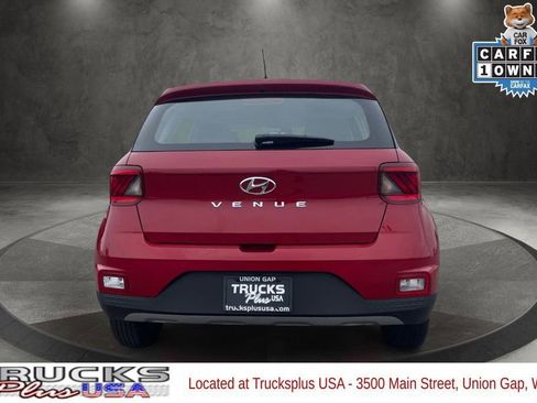 Used 2023 Hyundai Venue SE image 4