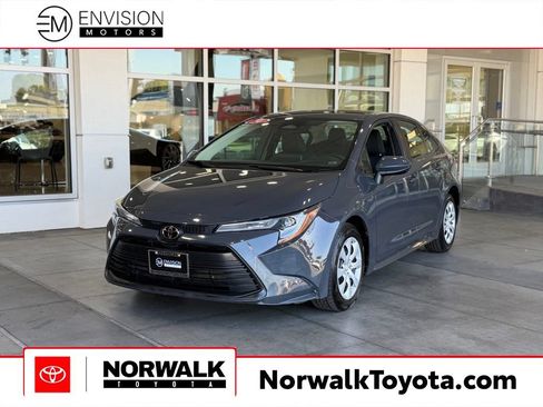 Certified 2024 Toyota Corolla LE FWD image 1