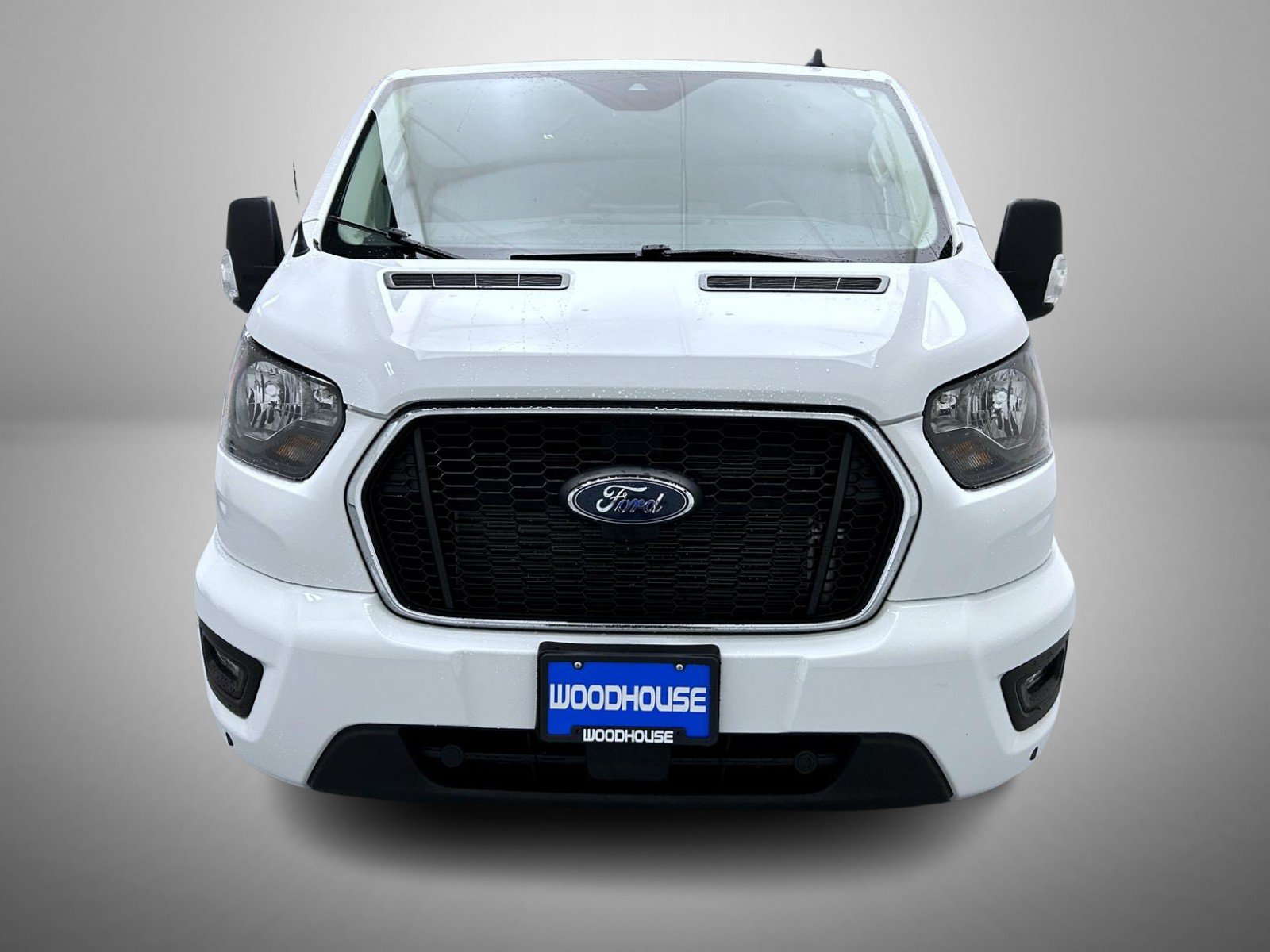 Used 2025 Ford Transit 350 XLT RWD image 2