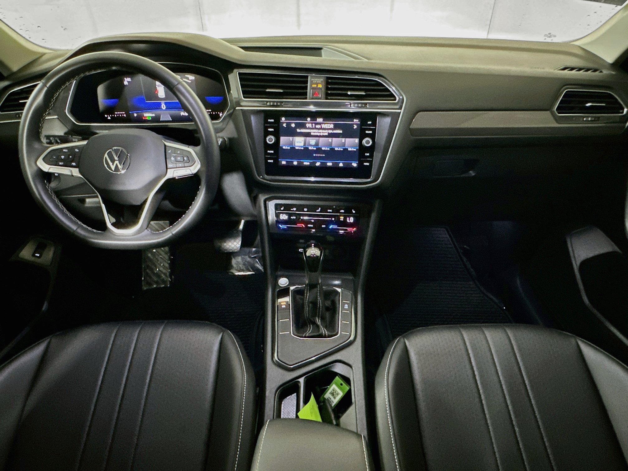 Used 2023 Volkswagen Tiguan SE FWD image 27