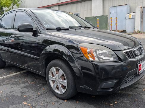 Used 2011 Kia Rio LX FWD image 7