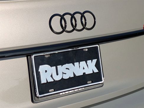 Used 2023 Audi SQ5 Premium Plus w/ Premium Plus Package image 19