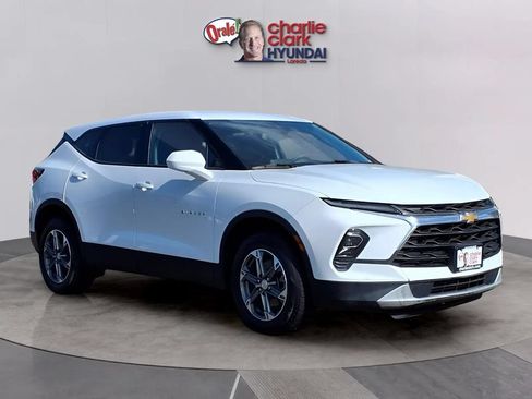 Used 2024 Chevrolet Blazer LT FWD image 7