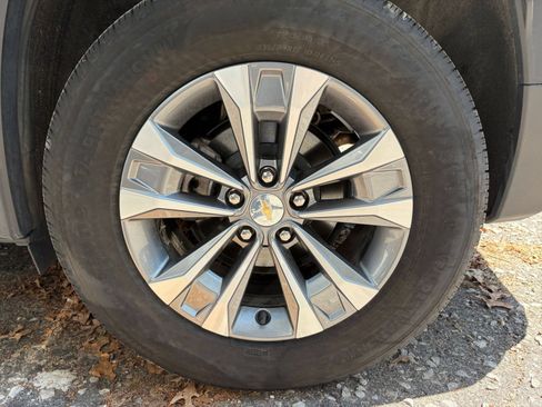 Used 2025 Chevrolet Equinox LT FWD image 26