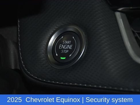 Used 2025 Chevrolet Equinox LT FWD image 14