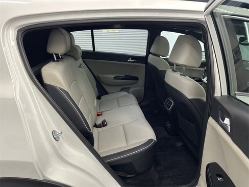 Used 2020 Kia Sportage SX image 16