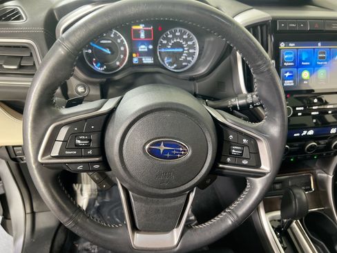Used 2022 Subaru Ascent Touring image 11