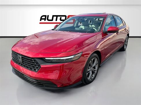 Used 2024 Honda Accord EX image 3