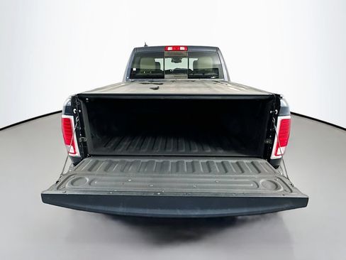 Used 2016 RAM 1500 Laramie w/ Convenience Group AWD/4WD image 29