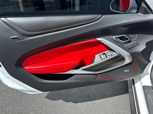Used 2016 Chevrolet Camaro SS RWD image 19