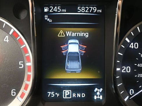 Used 2018 Nissan Titan SL w/ Texas Titan Edition AWD/4WD image 29