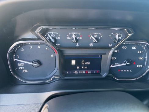 Used 2022 GMC Sierra 1500 SLT w/ SLT Premium Plus Package AWD/4WD image 20
