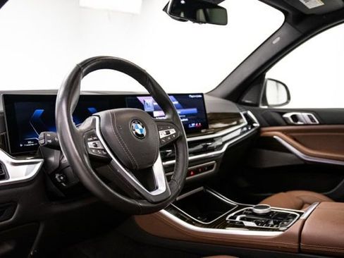 Used 2025 BMW X5 xDrive40i w/ Climate Comfort Package AWD/4WD image 12