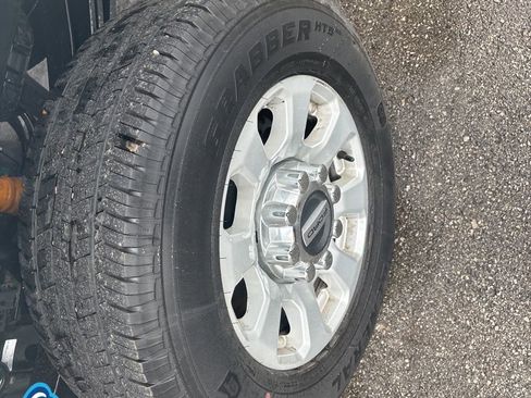 Used 2023 Ford F250 XLT image 11