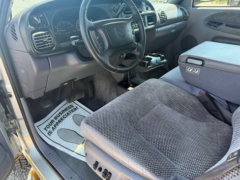 Used 2001 Dodge Ram 1500 Truck 4x4 Quad Cab image 30