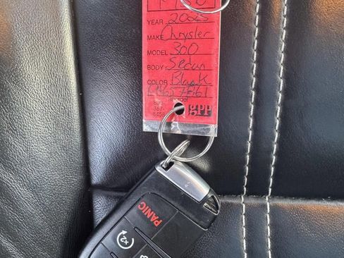 Used 2023 Chrysler 300 S image 29