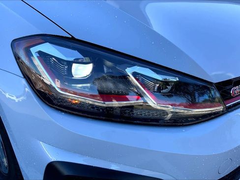 Used 2019 Volkswagen GTI SE w/ SE Experience Package image 26