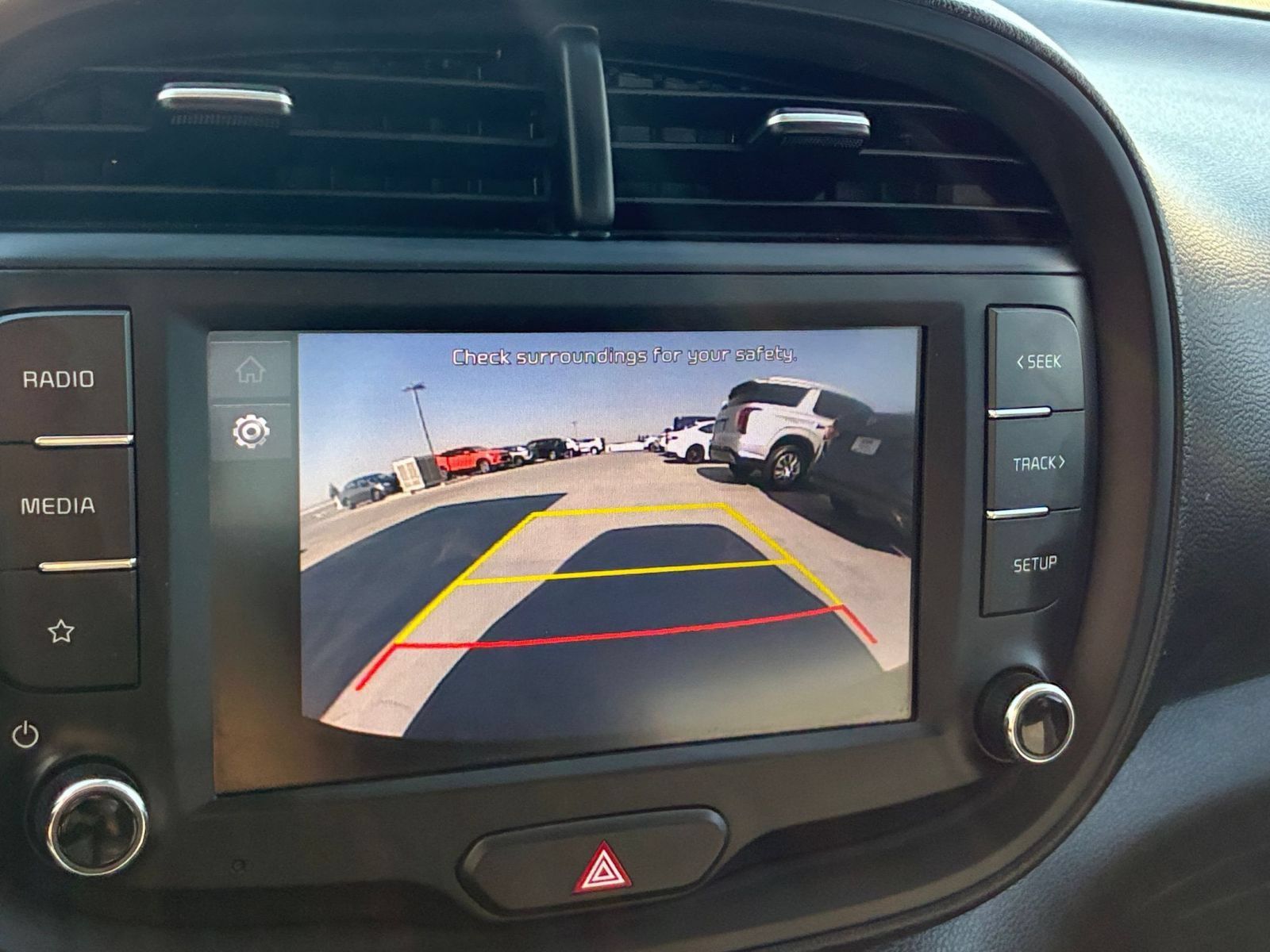 Used 2025 Kia Soul LX w/ LX Technology Package FWD image 20