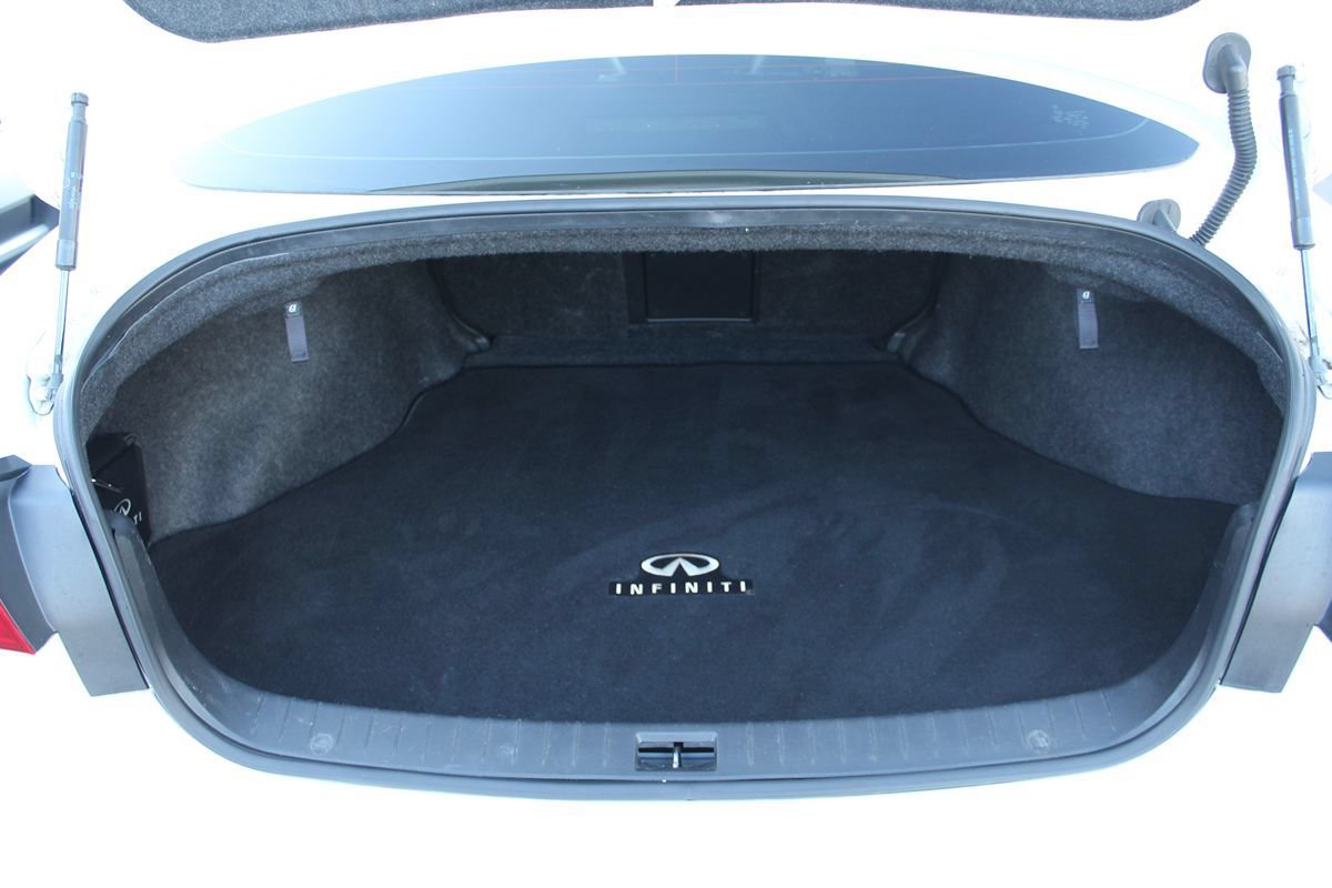 Used 2015 INFINITI Q50 Premium w/ Navigation Package RWD image 30