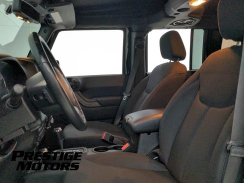 Used 2014 Jeep Wrangler Unlimited Sport w/ Quick Order Package 24S AWD/4WD image 17
