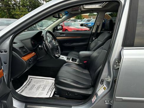 Used 2013 Subaru Outback 2.5i Limited w/ Moonroof Pkg image 10