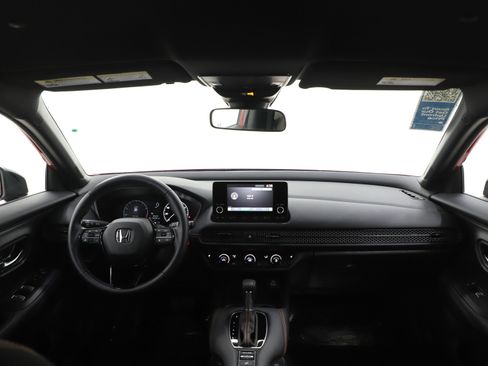 Used 2025 Honda HR-V Sport image 13