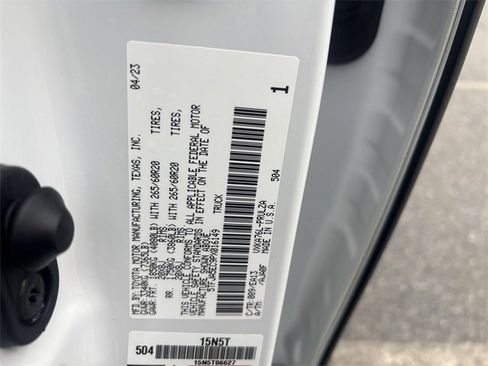 Used 2023 Toyota Tundra Limited image 35