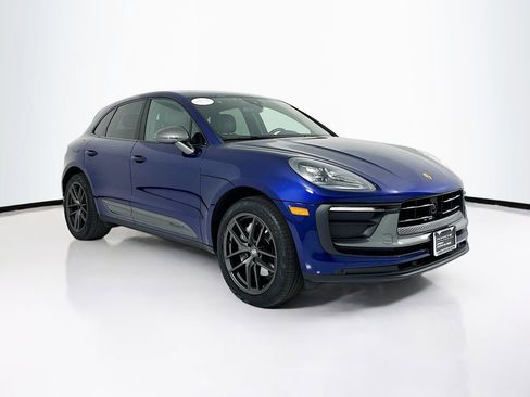 Certified 2023 Porsche Macan Turbo AWD/4WD image 6