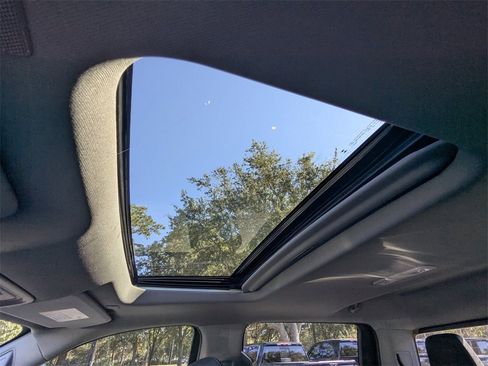 New 2026 GMC Sierra 1500 SLT w/ SLT Premium Plus Package image 21