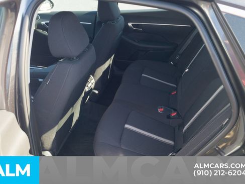 Used 2025 Hyundai Sonata SEL FWD image 17