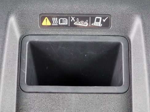 Used 2024 Honda Prologue EX image 25