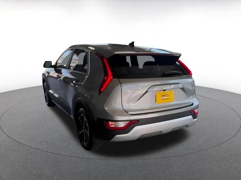 Used 2026 Kia Niro LX FWD image 11