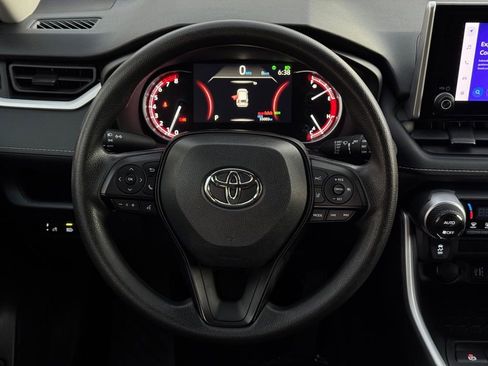 Used 2024 Toyota RAV4 XLE image 21