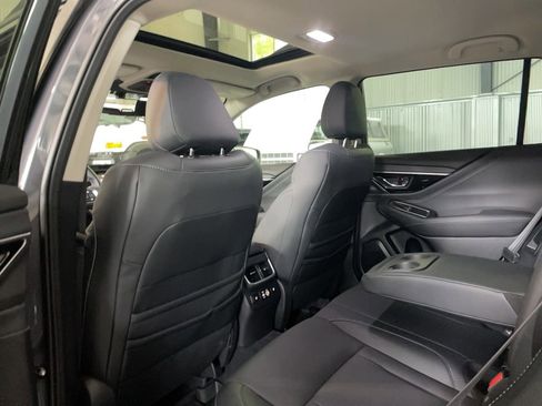 Used 2023 Subaru Outback Limited AWD/4WD image 6