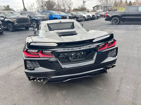 Used 2021 Chevrolet Corvette Stingray Premium Conv w/ Z51 Performance Package image 4