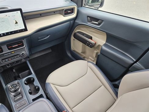 New 2025 Ford Maverick Lariat image 15