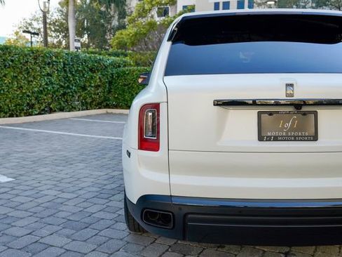 Used 2023 Rolls-Royce Cullinan Black Badge w/ Driver's Package AWD/4WD image 22