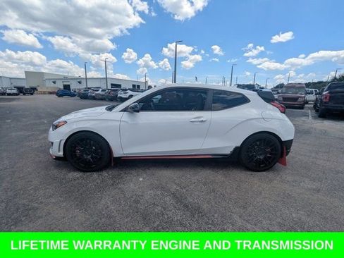 Used 2022 Hyundai Veloster N FWD image 9