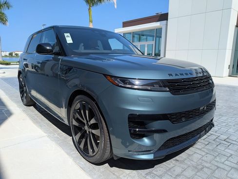 New 2026 Land Rover Range Rover Sport Dynamic SE AWD/4WD image 2