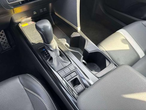 Used 2025 Toyota Camry SE FWD image 32