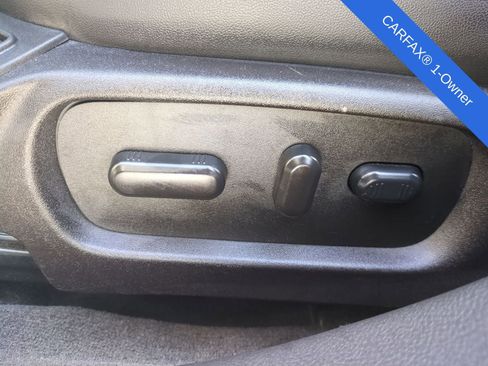 Used 2018 Ford Taurus Limited w/ Driver Assist Package image 22