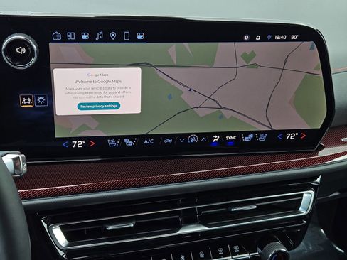 Certified 2024 Chevrolet Traverse RS w/ LPO, Floor Liner Package AWD/4WD image 19