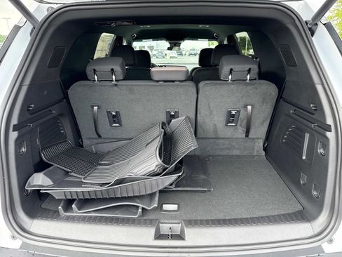 New 2025 Chevrolet Traverse LT w/ LPO, Floor Liner Package image 13