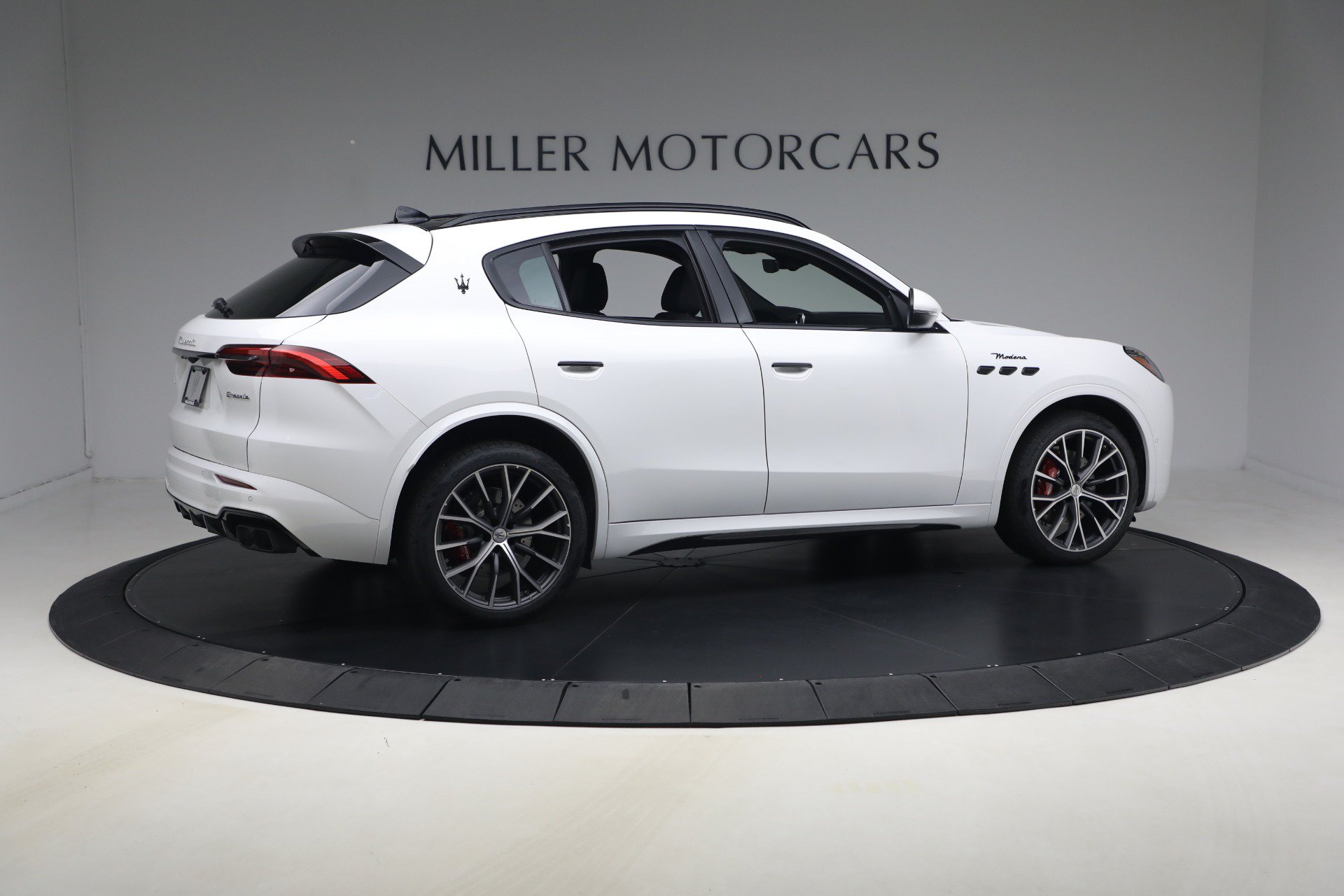 New 2026 Maserati Grecale Modena AWD/4WD image 8
