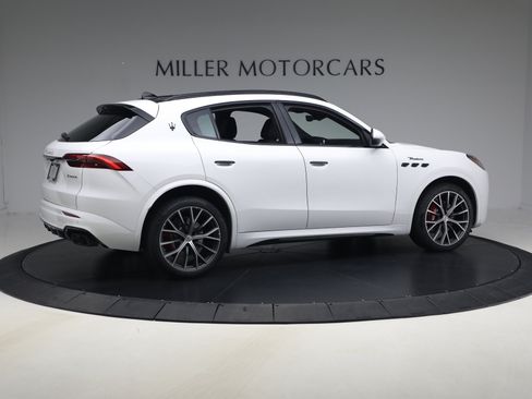 Used 2026 Maserati Grecale Modena AWD/4WD image 8