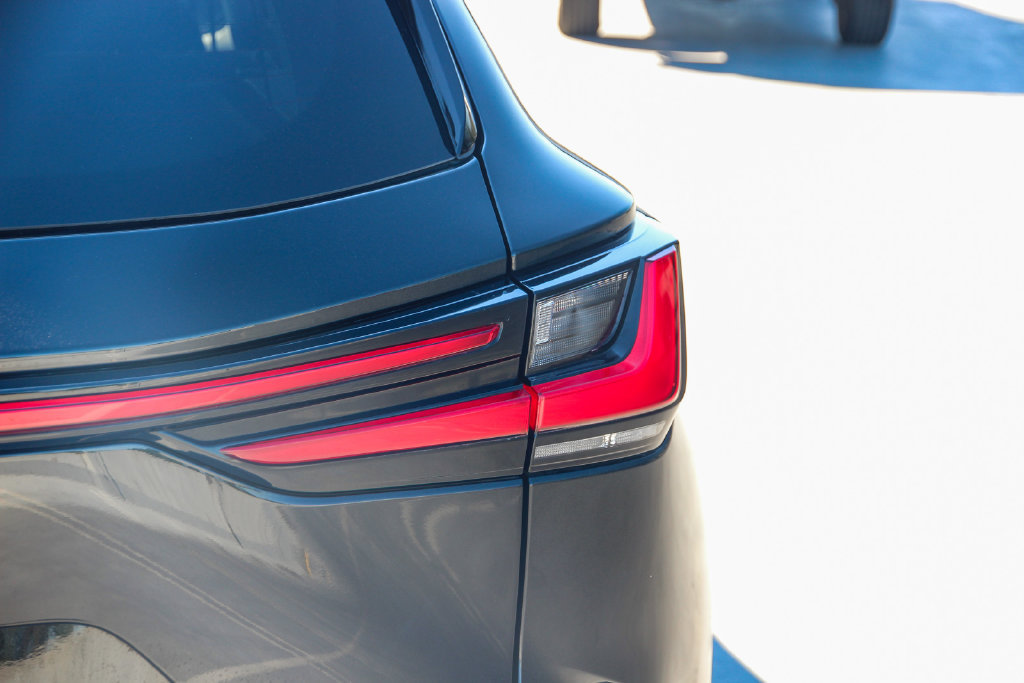 Certified 2026 Lexus NX 350h AWD w/ Accessory Package (2T) image 8