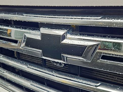 Used 2025 Chevrolet Silverado 3500 High Country w/ High Country Premium Package AWD/4WD image 25