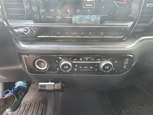 Used 2022 GMC Sierra 1500 SLT w/ X31 Off-Road Package image 22