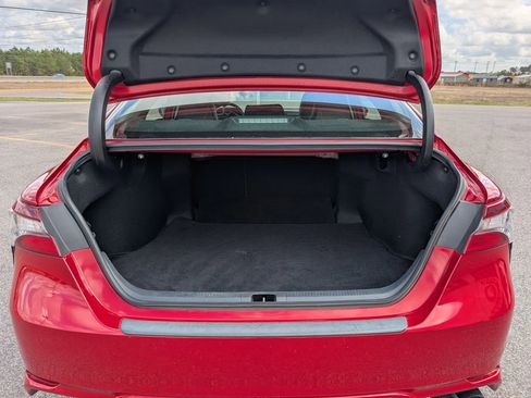 Used 2023 Toyota Camry SE w/ Convenience Package image 32