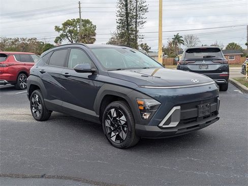 Used 2024 Hyundai Kona SEL image 4